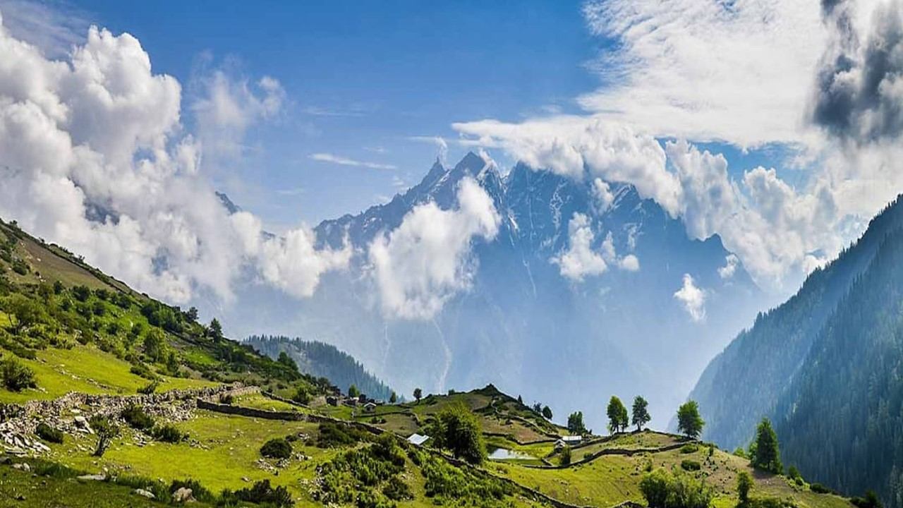 Mountain valley in Himachal Pradesh