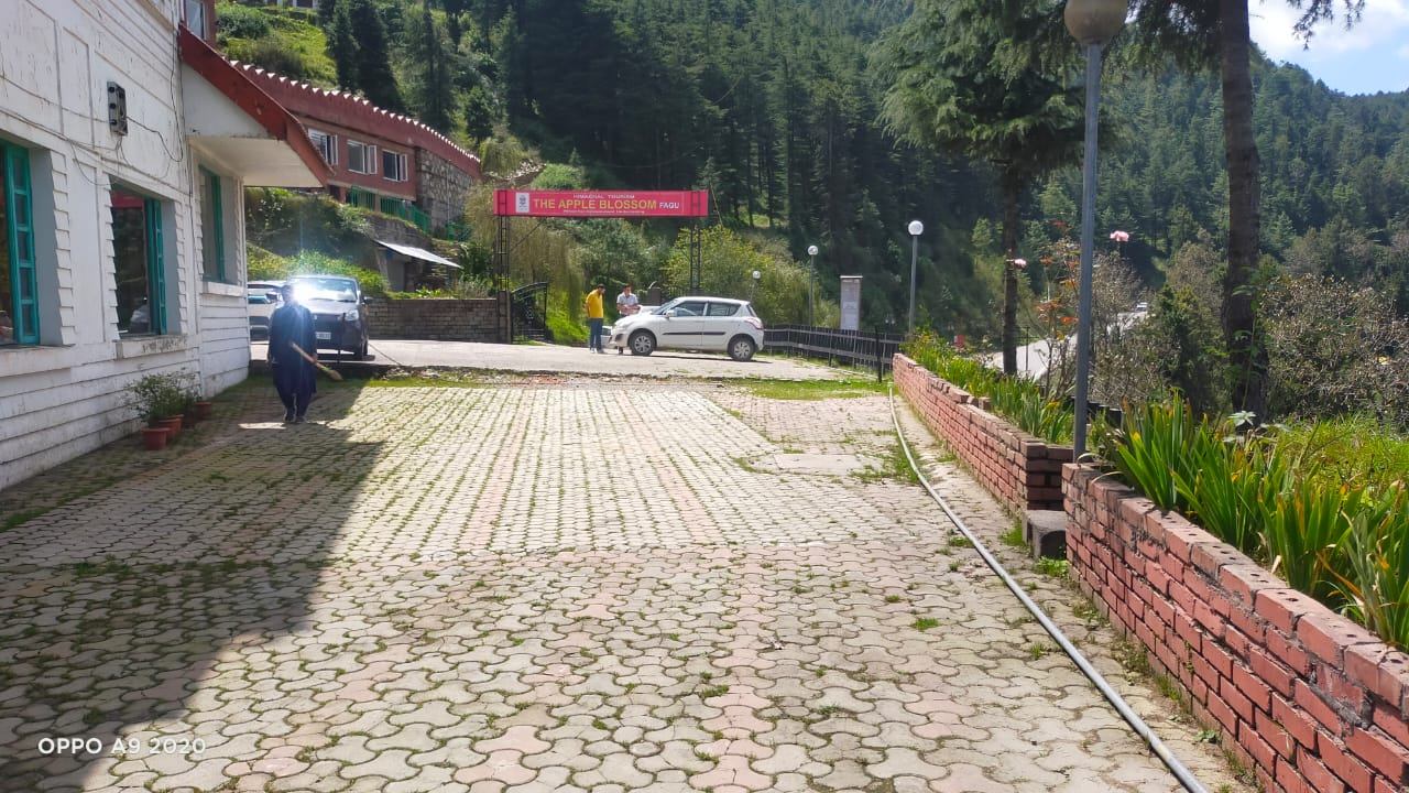 Charging the Himalaya, image 8